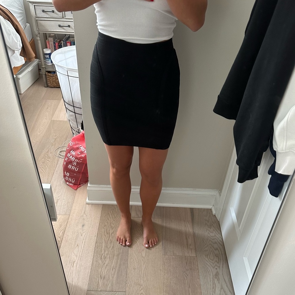 Guess skirt
